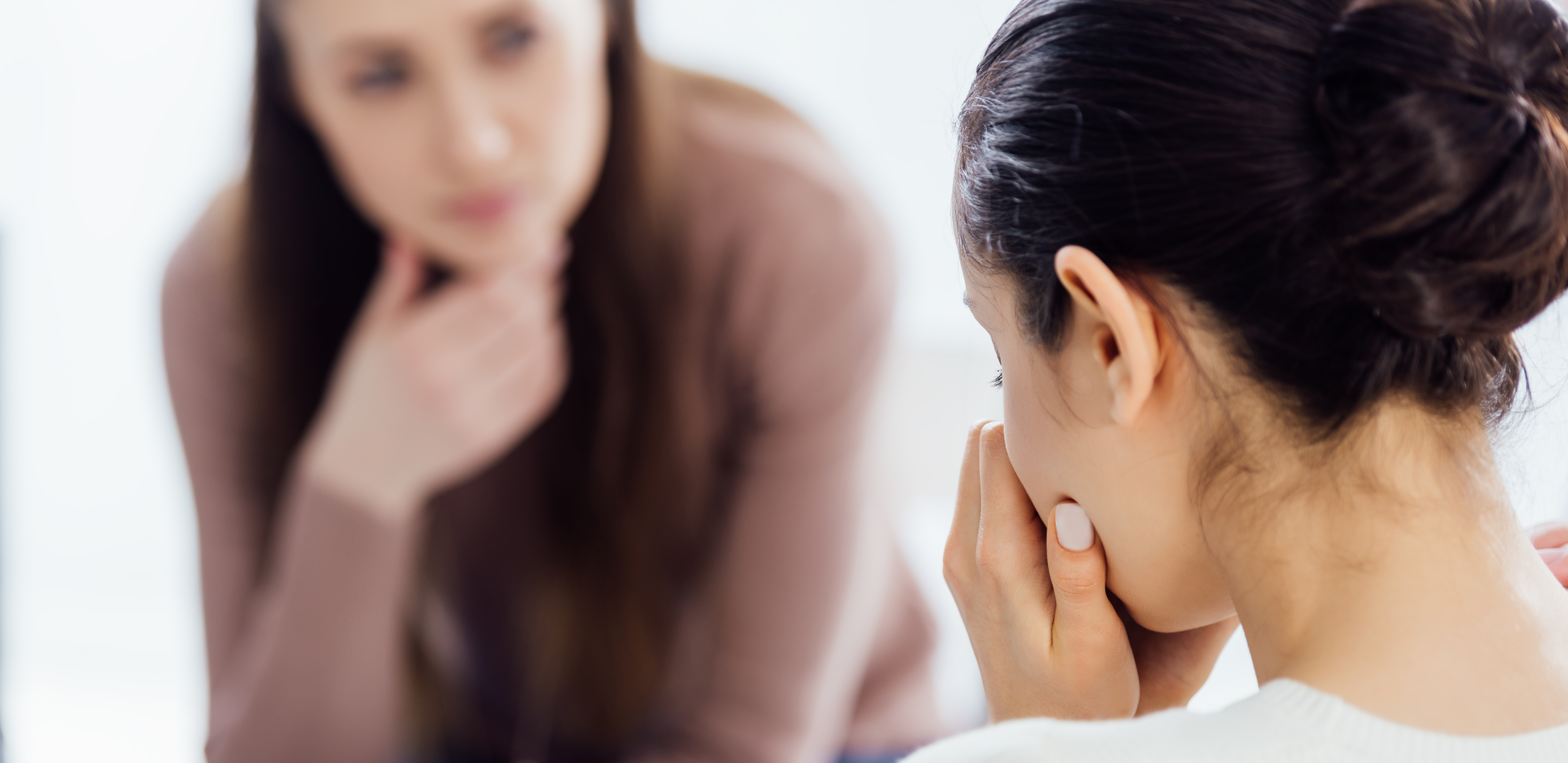 Panoramic,Shot,Of,Woman,Crying,During,Therapy,Session,With,Copy